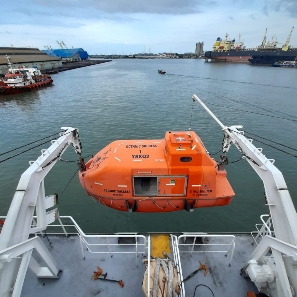 Marine Safety equipment batam